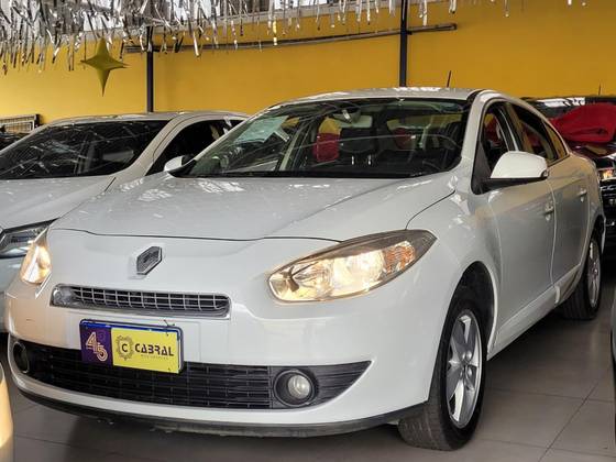 RENAULT FLUENCE 2.0 DYNAMIQUE 16V FLEX 4P MANUAL RENAULT FLUENCE 2.0 DYNAMIQUE 16V FLEX 4P MANUAL